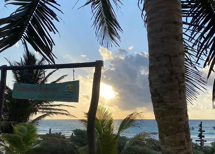 Playa Palmas Glamping Hotel