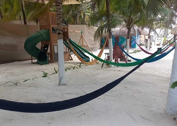 Playa Palmas Glamping
